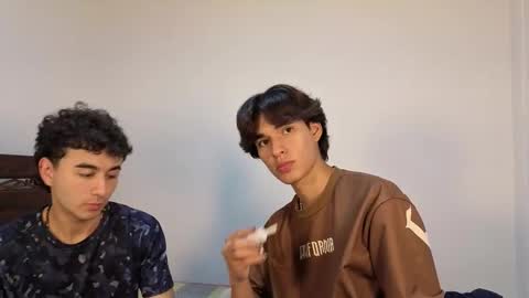 patri_ck_villa online show from November 21, 2025, 10:52 pm