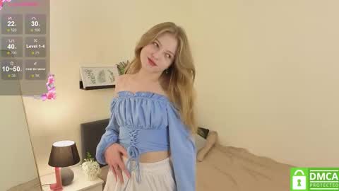 Vicki online show from October 15, 2025, 10:04 am