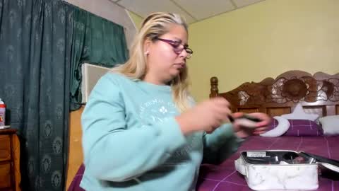 Snapshot of patricia_snack chatting on March 1, 2025, 1:43 am Patricia online show from March 1, 2025, 1:43 am