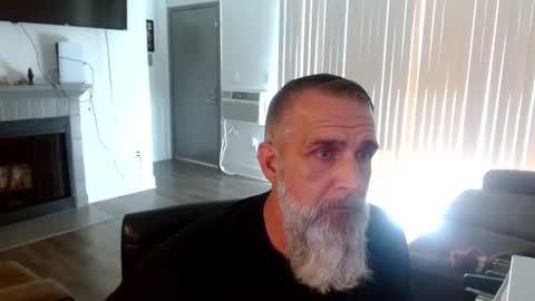 WolfNPanda online show from July 29, 2026, 3:21 pm
