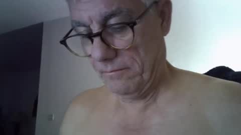 patrick5275 online show from September 18, 2025, 5:20 am