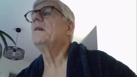 patrick5275 online show from November 9, 2025, 6:33 am