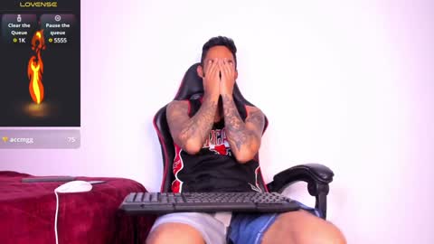 Snapshot of patrick_hot69 chatting on February 3, 2025, 4:25 am patrick_hot69 online show from February 3, 2025, 4:25 am