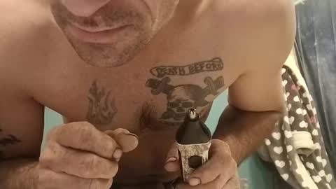 patrickl85 online show from January 20, 2025, 5:04 am