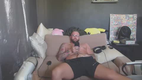 patrickmorris92 online show from April 7, 2026, 1:00 pm