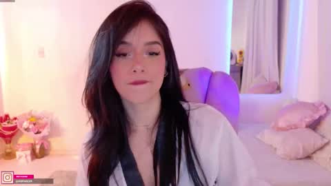 Snapshot of pau_cute chatting on September 15, 2025, 3:50 am Sofa online show from September 15, 2025, 3:50 am