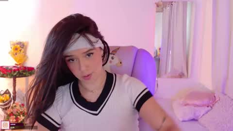 Snapshot of pau_cute chatting on September 22, 2025, 8:55 pm Sofa online show from September 22, 2025, 8:55 pm