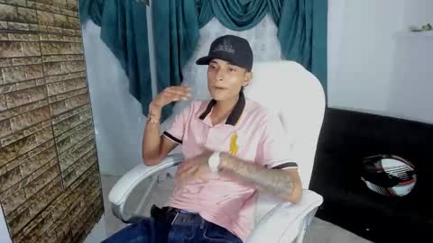 Snapshot of paul_booy chatting on November 2, 2025, 4:04 am Paul online show from November 2, 2025, 4:04 am