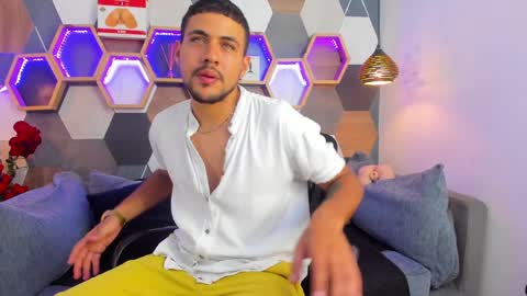 Paul Rivera online show from February 1, 2025, 1:02 am