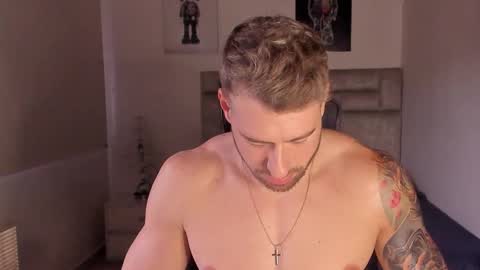 PAUL ROGER online show from October 15, 2025, 10:32 pm