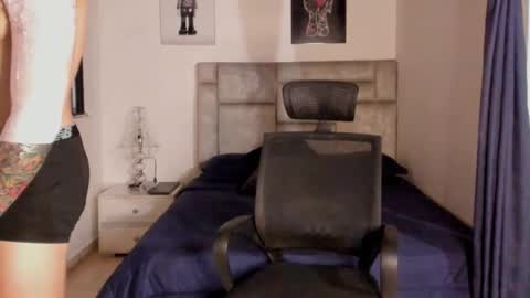 PAUL ROGER online show from October 29, 2025, 6:37 am