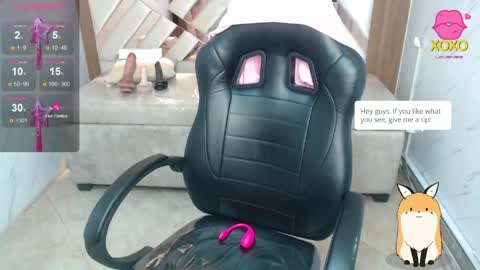 Snapshot of paula_b_ chatting on April 28, 2026, 12:43 pm Paula online show from April 28, 2026, 12:43 pm