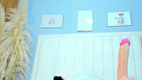 Snapshot of paula_brown18 chatting on March 1, 2025, 10:31 pm Pau online show from March 1, 2025, 10:31 pm