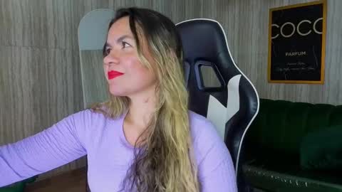 paula online show from November 14, 2025, 4:00 am