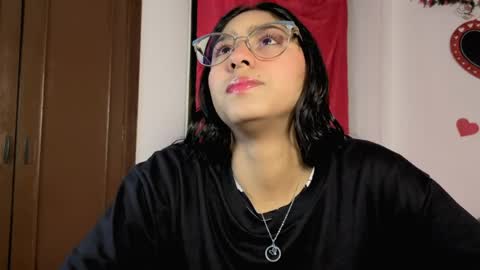 Snapshot of paulacutexs chatting on May 4, 2026, 5:25 am Paula online show from May 4, 2026, 5:25 am