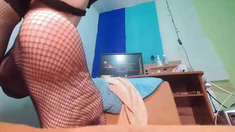 Snapshot of paulavaltina21 chatting on December 25, 2024, 6:52 am PAULA VALENTINA online show from December 25, 2024, 6:52 am