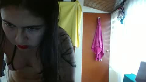 paulet latiin online show from November 30, 2025, 8:02 pm