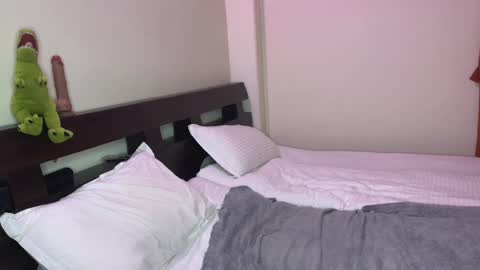 Isla  Chase online show from February 23, 2025, 6:34 pm