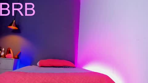 Snapshot of paulin01_ chatting on February 27, 2025, 10:31 pm Paulina online show from February 27, 2025, 10:31 pm