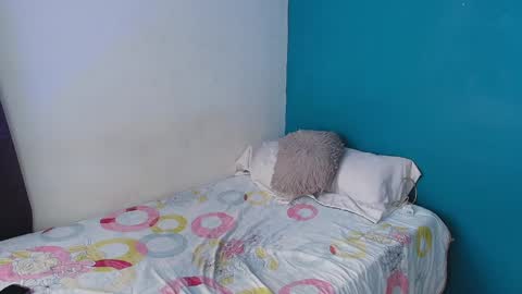 Snapshot of paulin01_ chatting on May 27, 2026, 4:04 pm Paulina online show from May 27, 2026, 4:04 pm