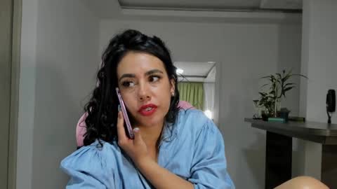 paulina online show from March 11, 2025, 12:00 am
