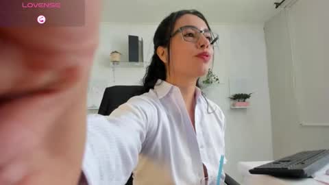 paulina online show from September 22, 2025, 5:59 pm