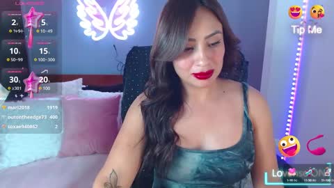 paulina online show from February 1, 2025, 6:40 pm