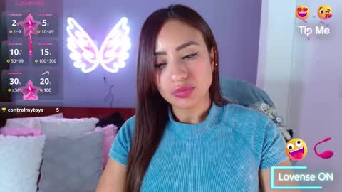 paulina online show from February 9, 2025, 3:12 pm