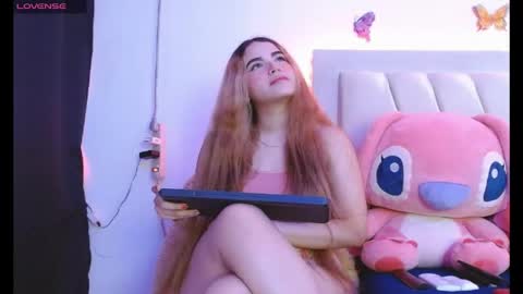 Snapshot of paulina_quintero18 chatting on May 26, 2026, 4:30 am Pau online show from May 26, 2026, 4:30 am