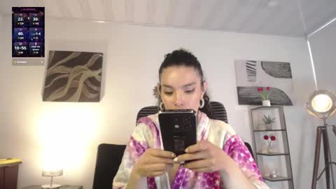 Snapshot of paulinabarnett_ chatting on February 15, 2025, 3:06 pm Paulina online show from February 15, 2025, 3:06 pm