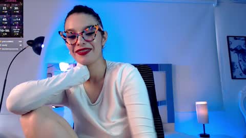 Snapshot of paulinabarnett_ chatting on February 24, 2025, 3:20 pm Paulina online show from February 24, 2025, 3:20 pm
