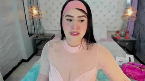 paulinabelen21 online show from September 18, 2025, 4:03 am