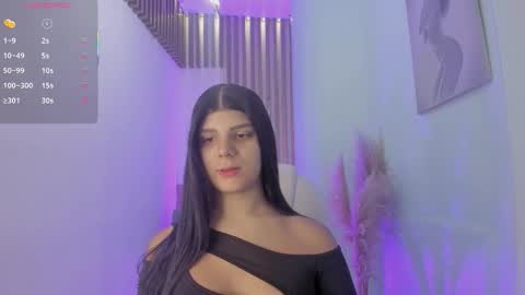 Paulina Belle online show from October 1, 2025, 12:44 pm