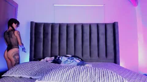 Paulina soto online show from October 5, 2025, 5:28 am