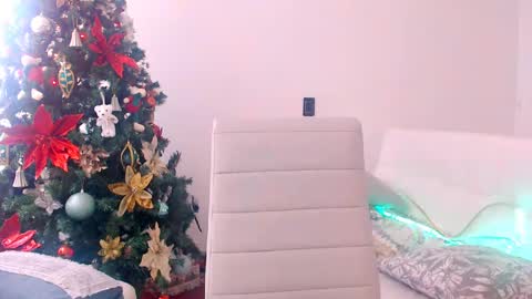 Snapshot of paulinerussell chatting on December 13, 2024, 6:27 pm vle online show from December 13, 2024, 6:27 pm