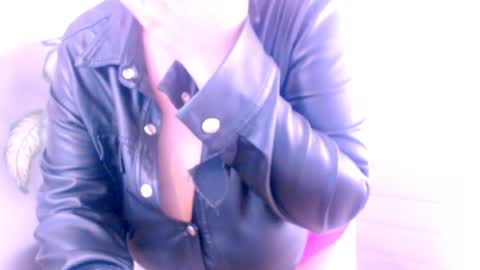 Snapshot of paulinerussell chatting on June 12, 2026, 6:18 pm vle online show from June 12, 2026, 6:18 pm