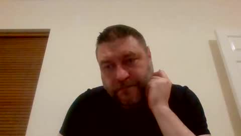 Snapshot of pauljr85 chatting on May 19, 2026, 2:18 am pauljr85 online show from May 19, 2026, 2:18 am
