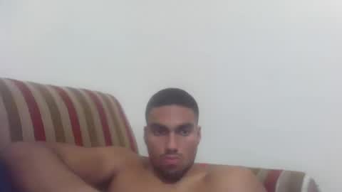 Snapshot of paulobonaventuree chatting on May 19, 2026, 9:32 pm paulo online show from May 19, 2026, 9:32 pm