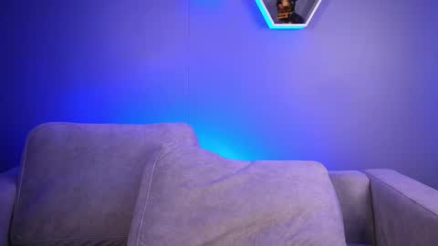 Paul Phoenix online show from January 14, 2026, 7:19 pm