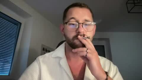 Snapshot of paulsimpsn chatting on June 24, 2026, 5:17 am love bush online show from June 24, 2026, 5:17 am