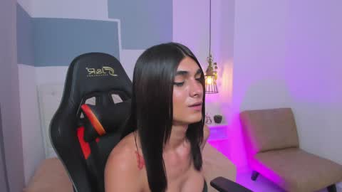 Pauly online show from February 26, 2025, 1:43 am