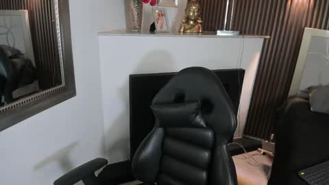 Paulys  online show from April 8, 2026, 11:54 am