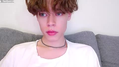 pawclaw online show from November 26, 2025, 9:38 pm