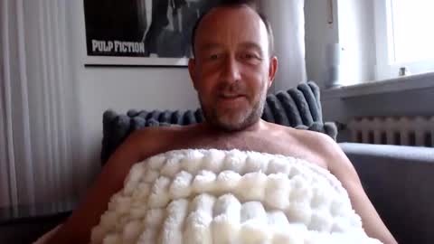 Snapshot of pawelito123 chatting on January 9, 2025, 8:24 am Ben online show from January 9, 2025, 8:24 am