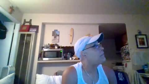 pawgkiller online show from September 9, 2025, 1:49 am