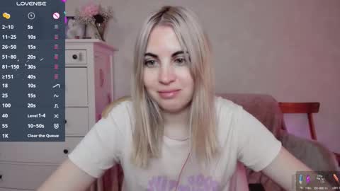 Allisses online show from October 19, 2025, 8:48 am