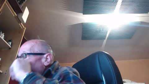 Snapshot of pc8474408 chatting on April 26, 2026, 1:53 pm pc8474408 online show from April 26, 2026, 1:53 pm