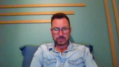 Snapshot of pchittt chatting on June 9, 2026, 8:20 pm pchittt online show from June 9, 2026, 8:20 pm