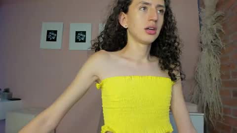 Snapshot of peach_tyron chatting on January 17, 2025, 1:25 am peach tyron online show from January 17, 2025, 1:25 am