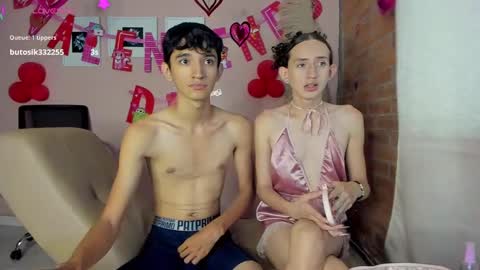 Snapshot of peach_tyron chatting on February 18, 2025, 7:30 pm peach tyron online show from February 18, 2025, 7:30 pm